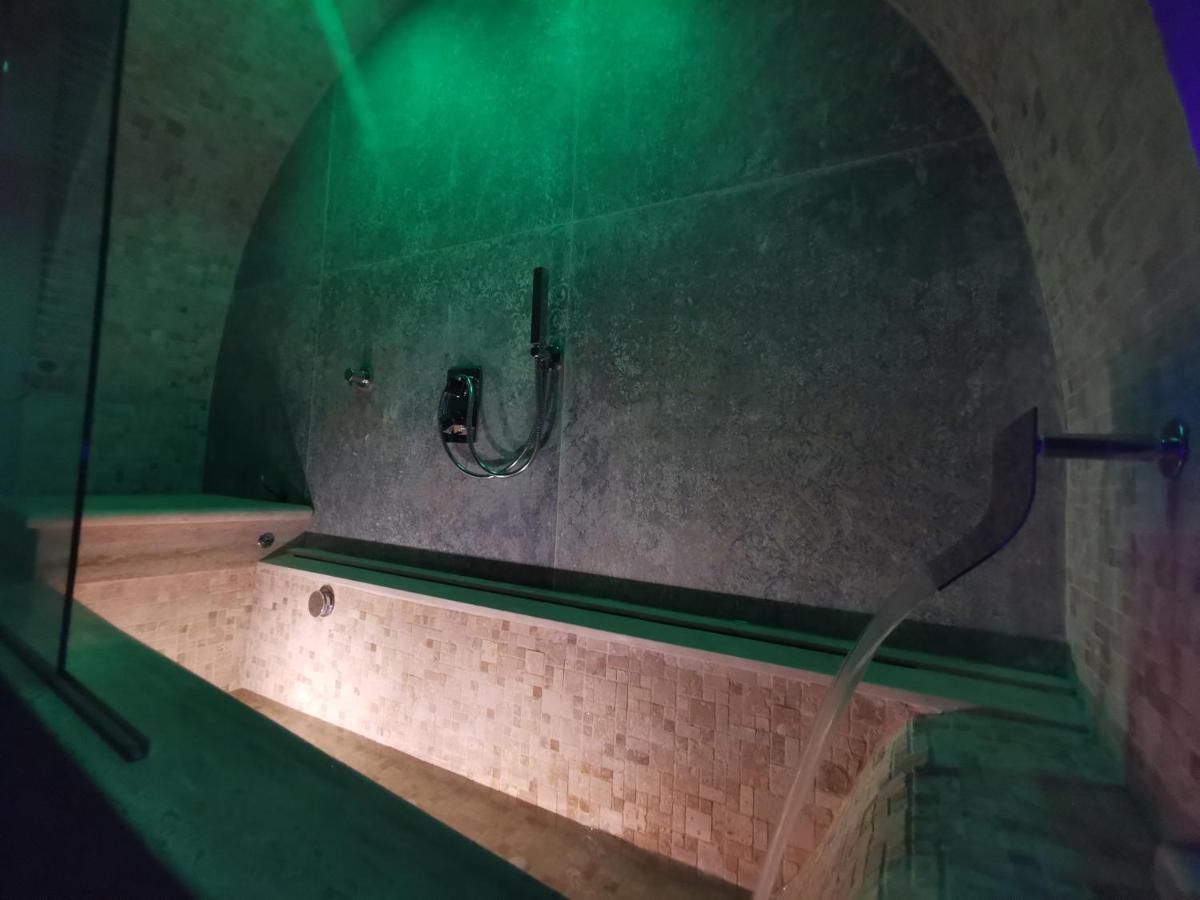 Dioniso Bed & Wellness Bed and Breakfast Taranto Exteriör bild